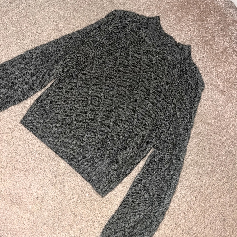 American Eagle sweater